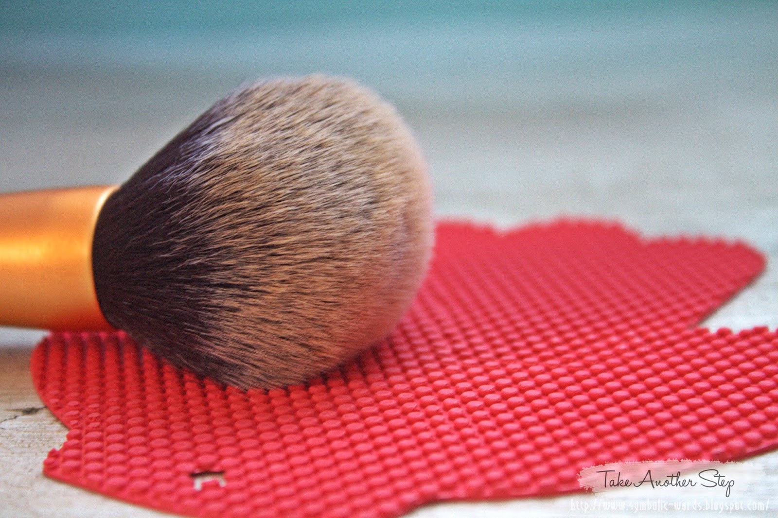 Product Review Daiso Silicone Mat (Brush Cleaner)