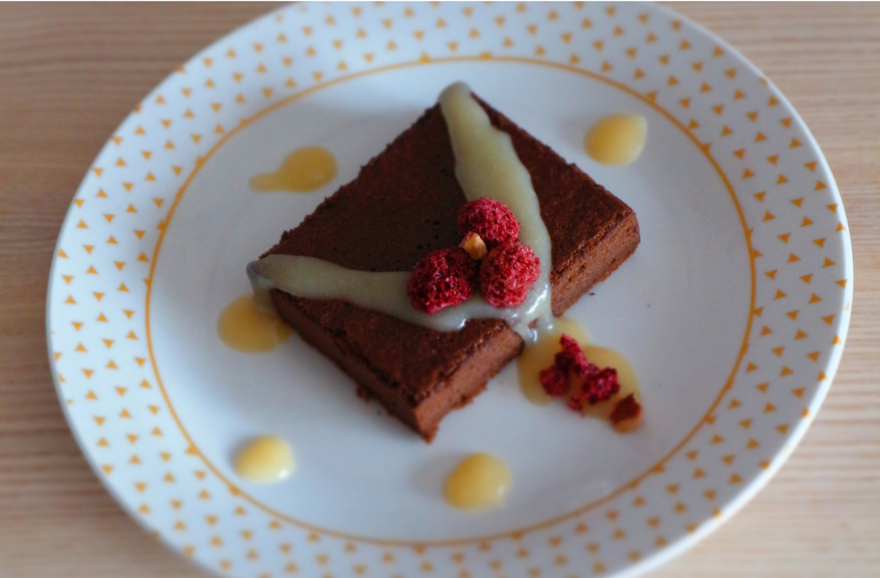 Brownies com cobertura de caramelo (2 ingredientes) sem glúten Brownies + gluten free + sem glúten + de chocolate com cobertura de caramelo + receita caseira + 2 ingredientes + blogue de casal português + ela e ele + ele e ela + Pedro e Telma (1)