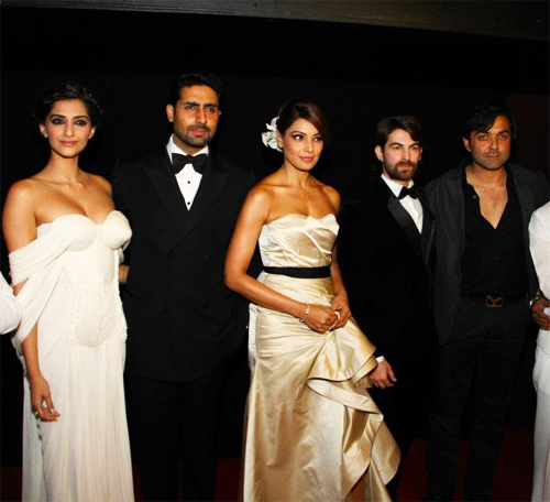 Sonam Kapoor, Bipasha Basu white Gown1 - Sonam Kapoor, Bipasha Basu Hot White Gown Pics - Dubai