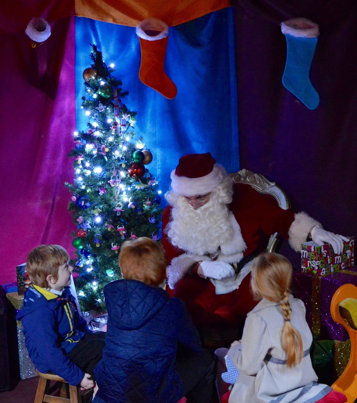 Visiting the FREE Santa's Grotto at intu Metrocentre | All You Need to Know including queue times, when's best to visit, your Playmobil Gift and photographs of Santa Claus