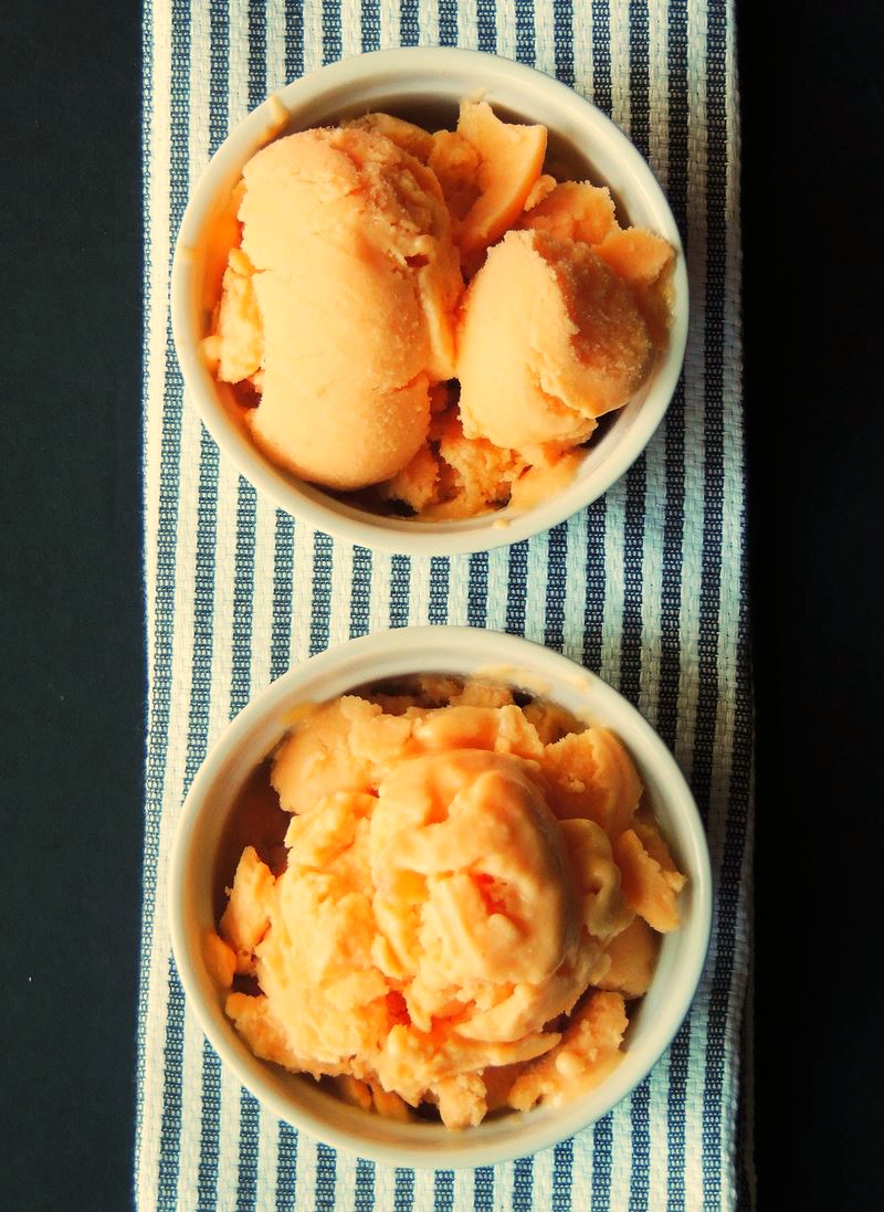 Easy No Churn Peach Frozen Yogurt Bobbi's Kozy Kitchen