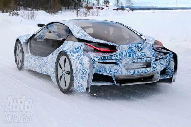 BMW i8 зима