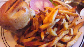 Tuesday Nights: Kipsey's