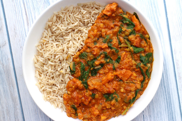 Vegan lentil and spinach curry recipe