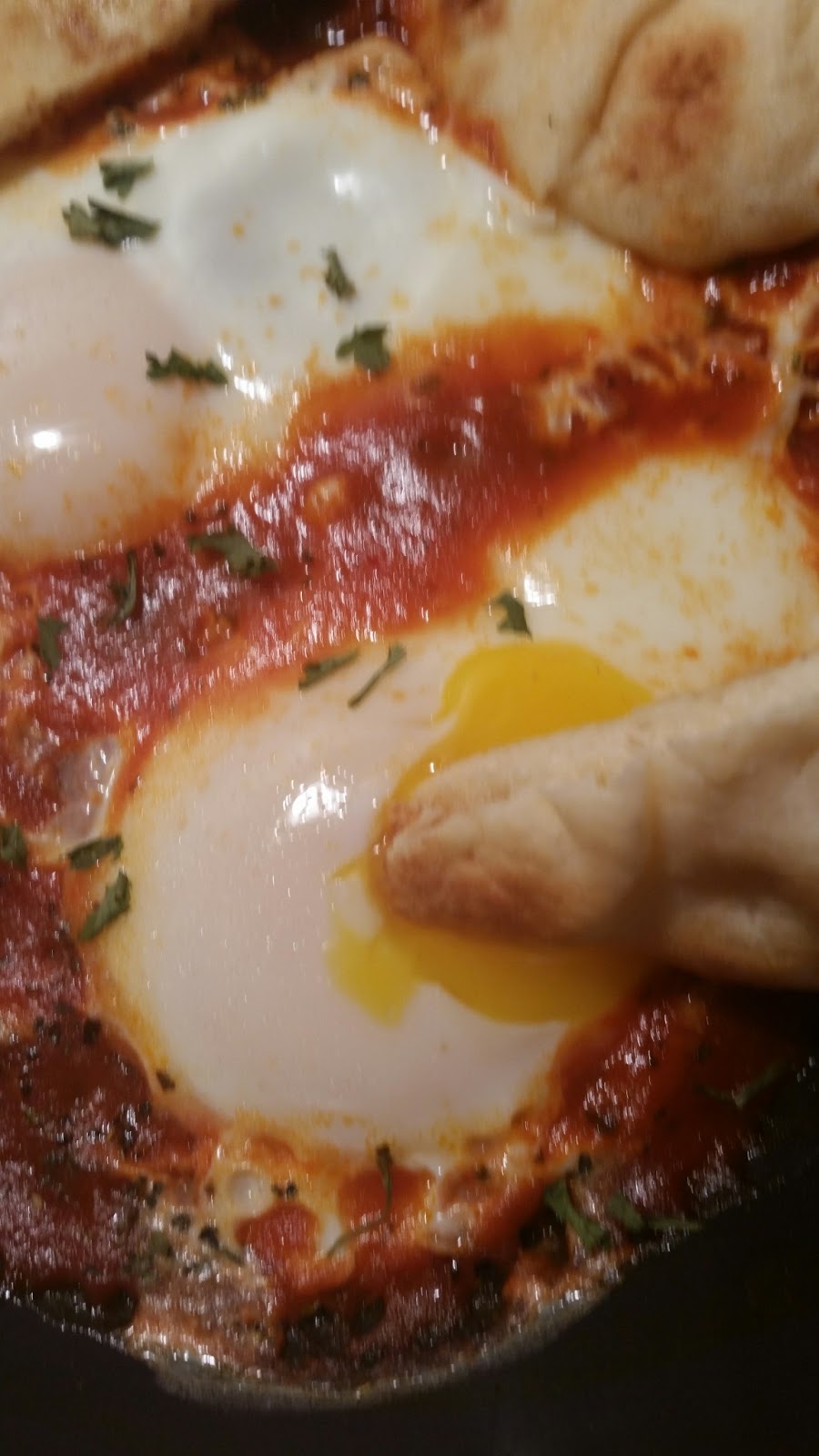 EGGS IN ITALIAN SAUCE