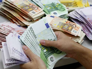 Φόροι 71% στους ελεύθερους επαγγελματίες των 2.000 ευρώ
