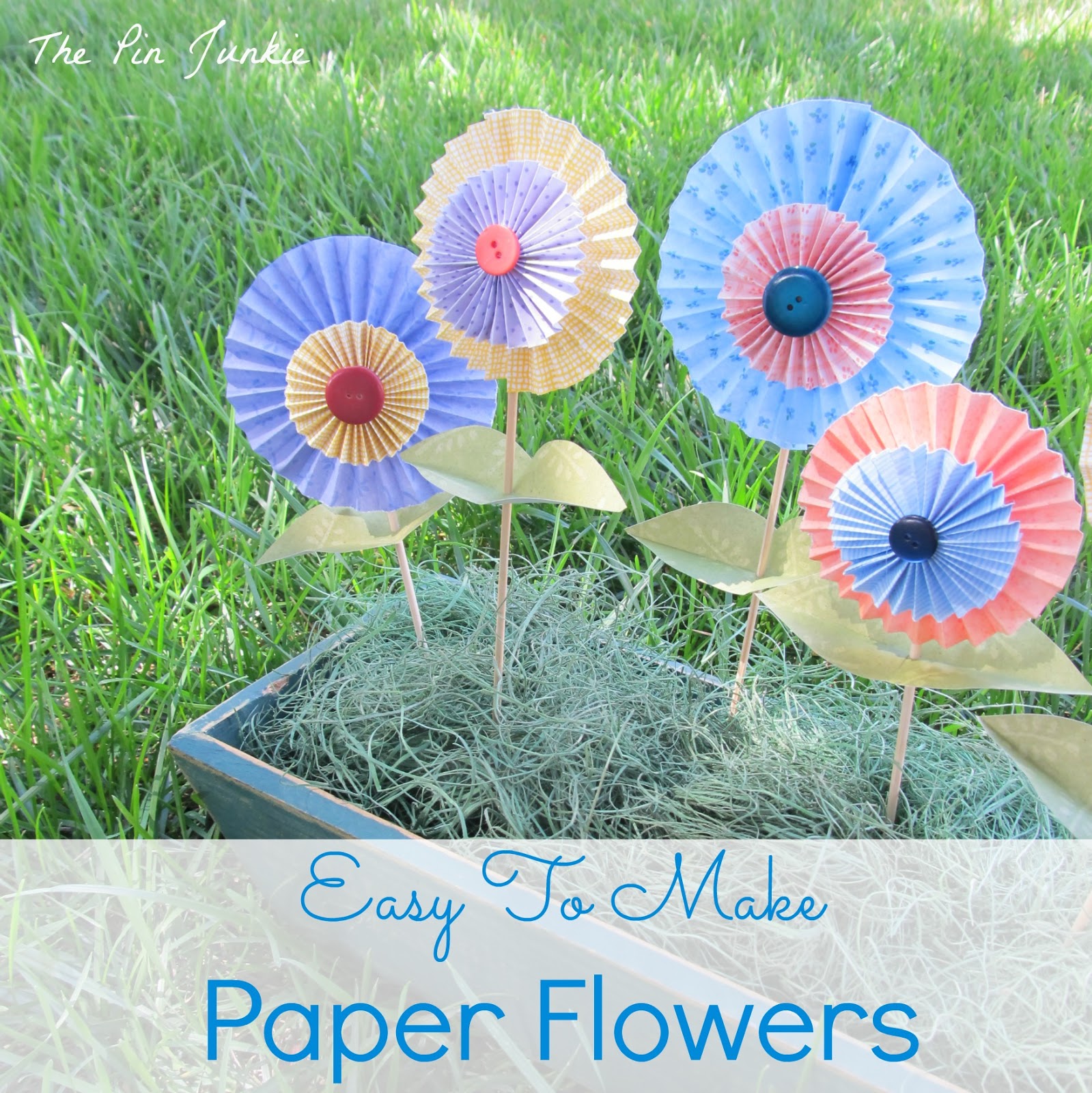 easy to make folded paper flowers paper folded flower