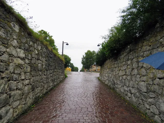 Finland road trip: Cobbled road leading to Lappeenranta Fortress in Eastern Finland