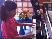 piano lessons singapore picture