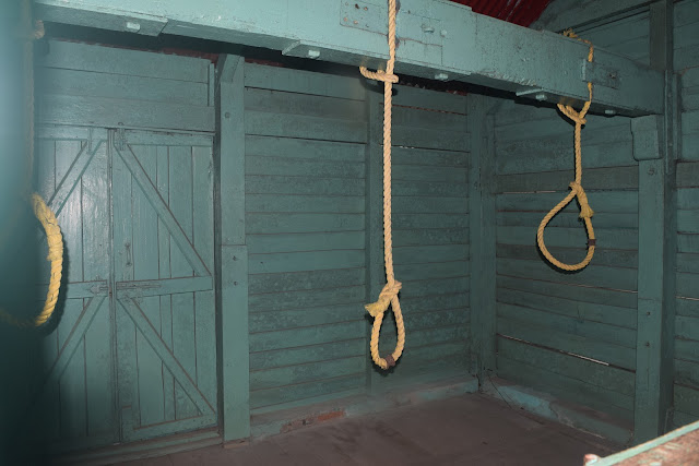 inside gallows