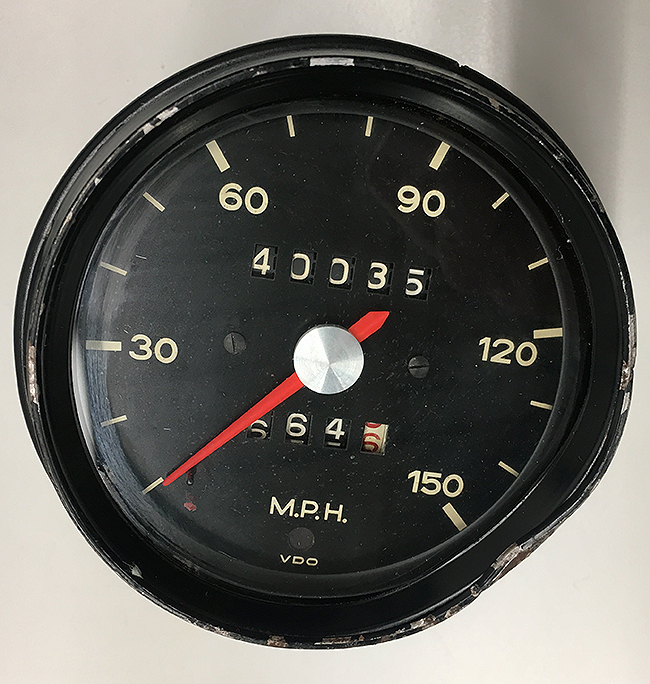carchaeology Porsche 911 Speedometer (early gauge with the silver