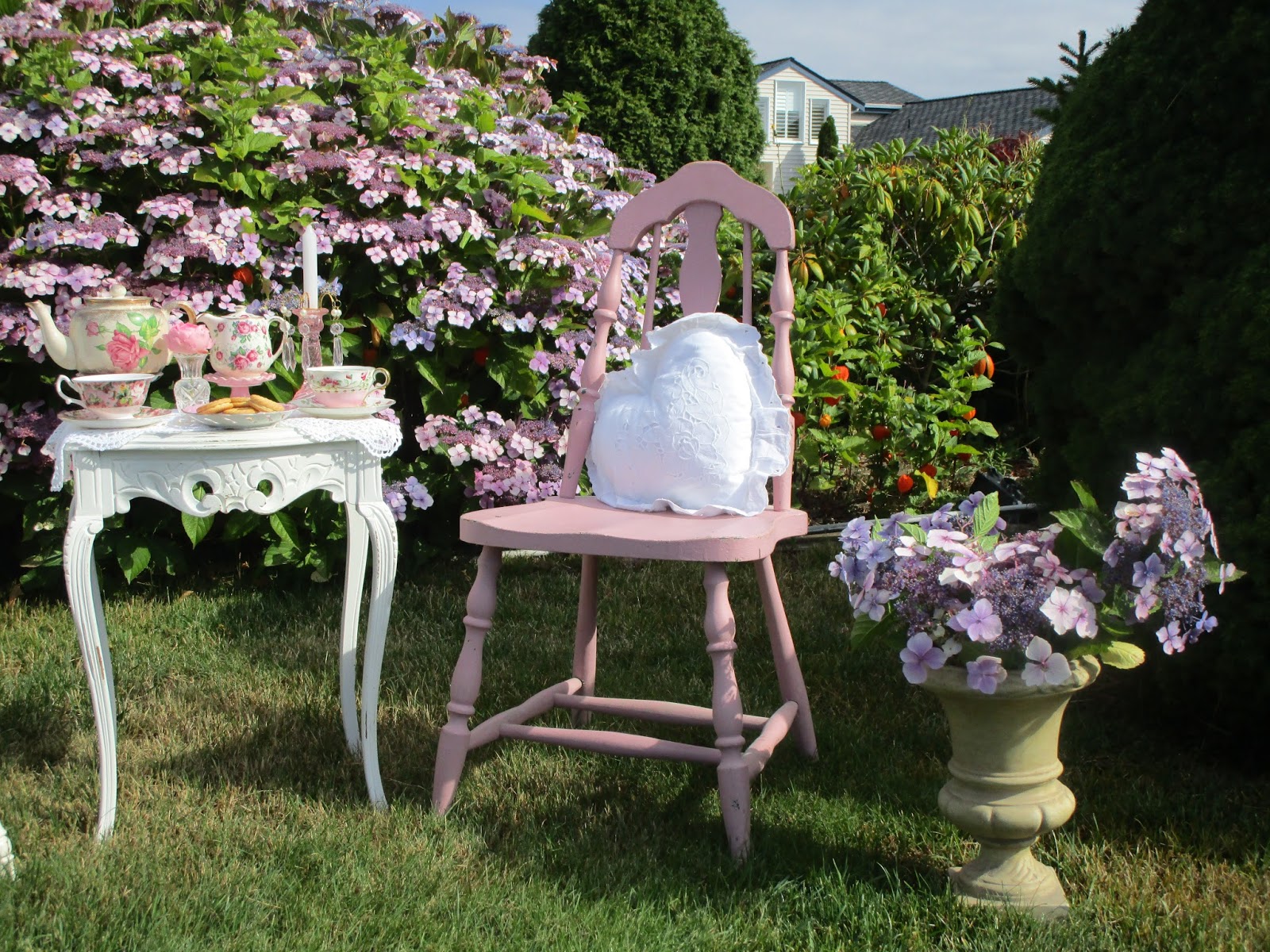 Karen's Cottage and Castle