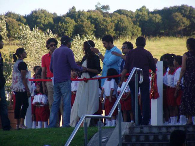 Online Bollywood Movies, Reviews, Box Office, Release Dates, Trailers