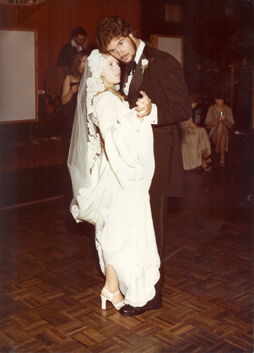Tv S First Marriage I Love Lucy BabalĂș Blog Your Mother And I Are Finally Starting To Like This Hom Boy Da Fella Anyway He Kinda Grows On Ya Ok We Realize S Cuban But Can T Help That