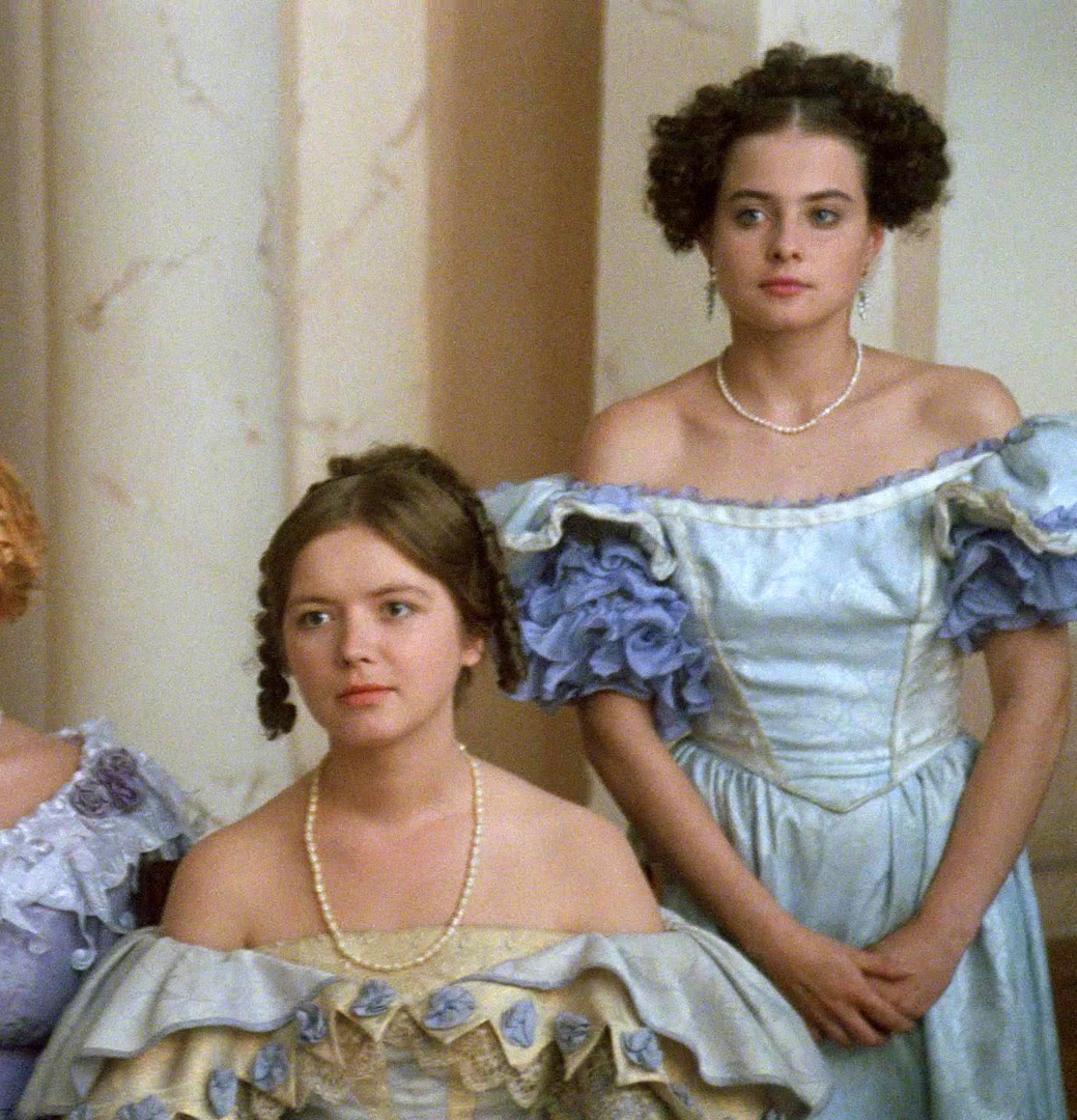 Редникова в фильме барышня крестьянка. Где улица барышня. Барышня крестьянка 1995. Барышня крестьянка усадьба. Где улица барышня.