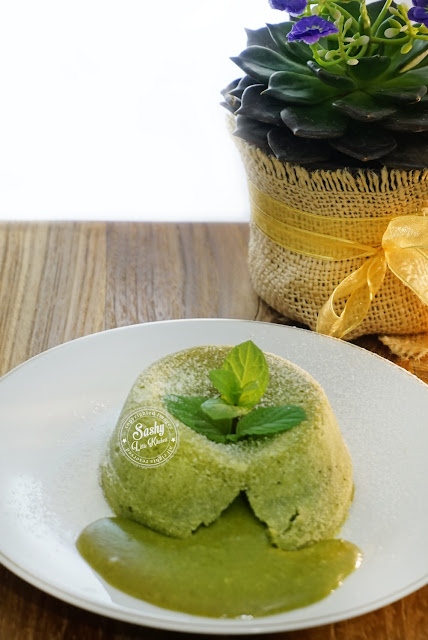 Green Tea (Matcha) Molten Lava Cake