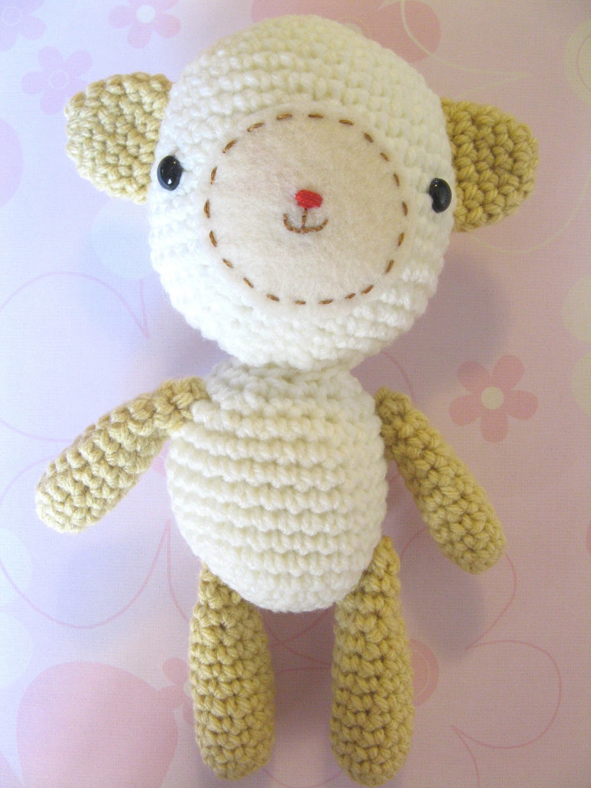 Agnes Gurumi: Little Lamb (Free Pattern)