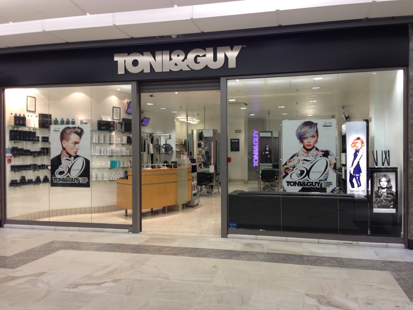 Cross Shopping Centre Lovisa Brent Cross John Retailer Lewis Brent