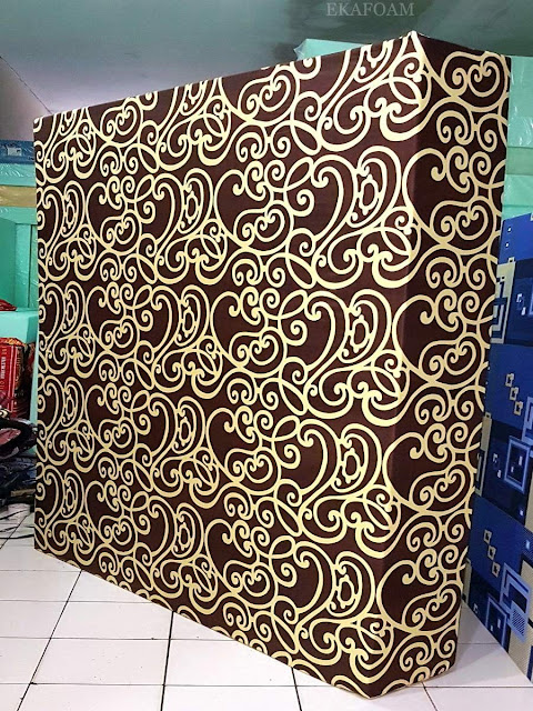 Kasur inoac motif batik coklat Kasur inoac motif batik coklat teralis
