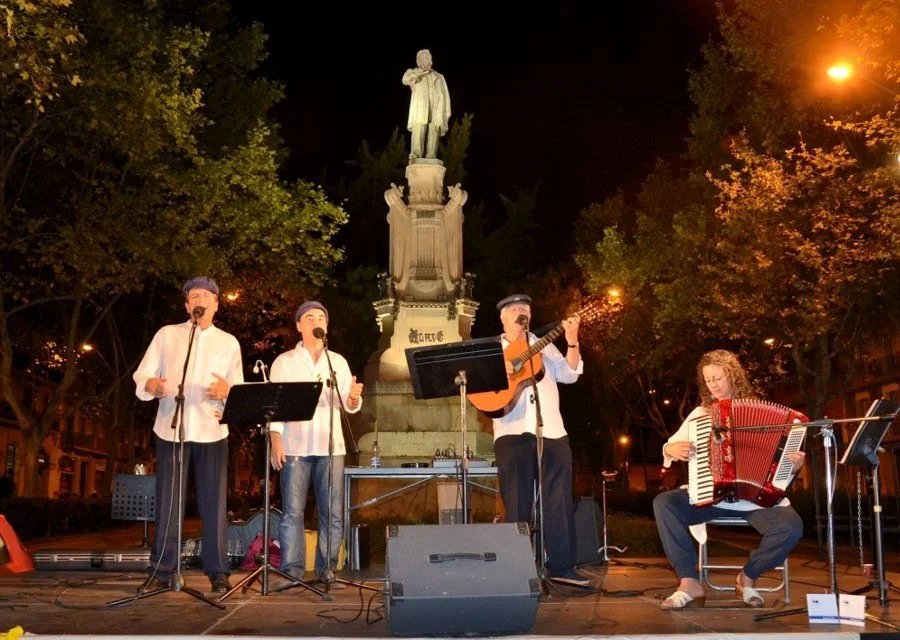 Havaneres al Pg. Sant Joan. Grup Barcanova
