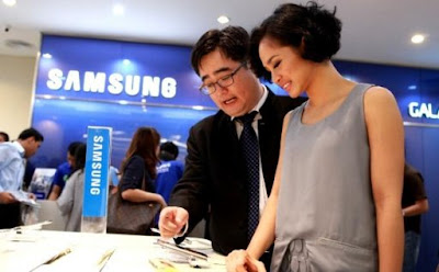 Samsung Experiental Shop di Mall Kota Kasablanka Gerai yang ke-117