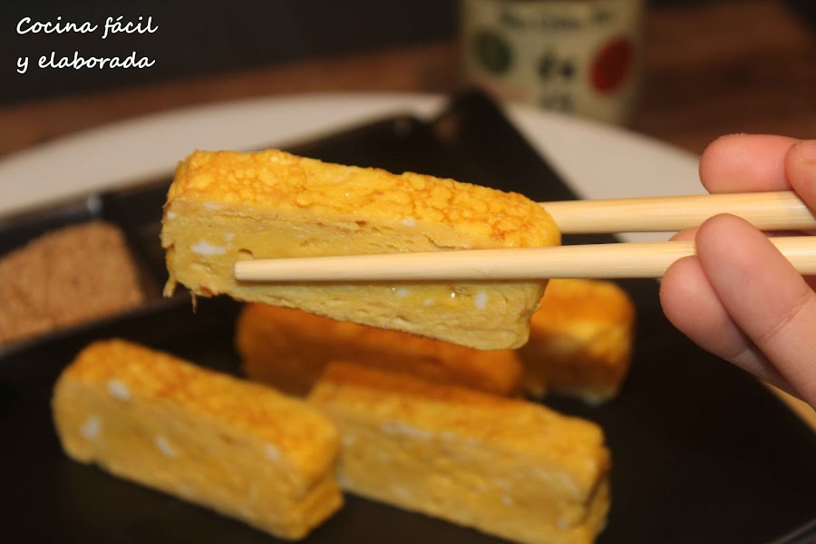 Tamagoyaki (Tortilla enrollada). Cocina japonesa Cocina