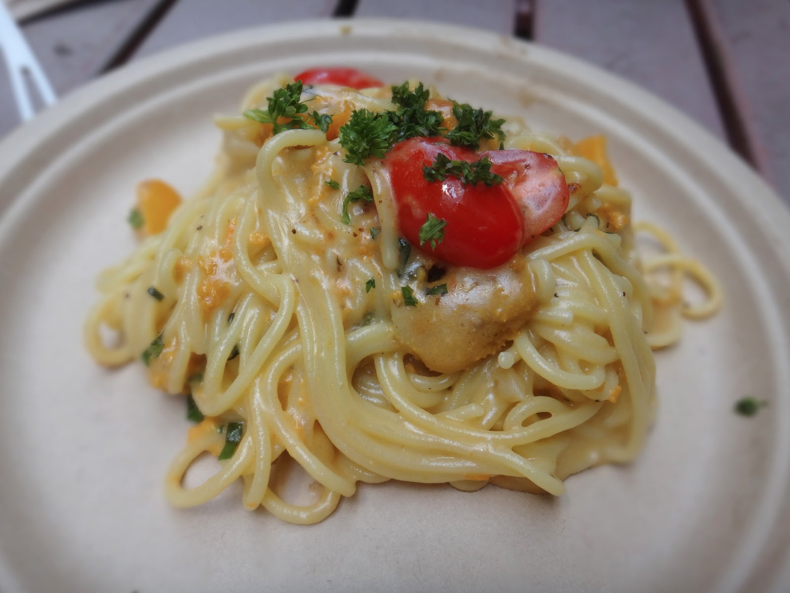 The Fashionably-Forward Foodie: Onda Pasta's Uni Pasta and Vongole Fritte!