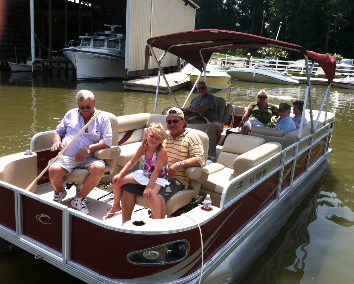 Garrett's Marina Boat Owners Walkers take off in a Classic 230 ER