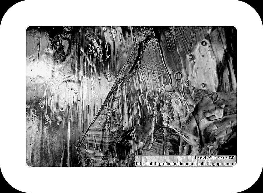 Abstract Photo 3177 Derramaré sobre tu muro mi deseo astillado - I will pour on your wall my chipping desire Abstract Photo 3177 Derramaré sobre tu muro mi deseo astillado - I will pour on your wall my chipping desire