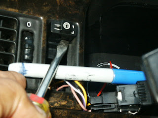 The Volvo Weekend Mechanic: Replacing the dimmer switch in your Volvo