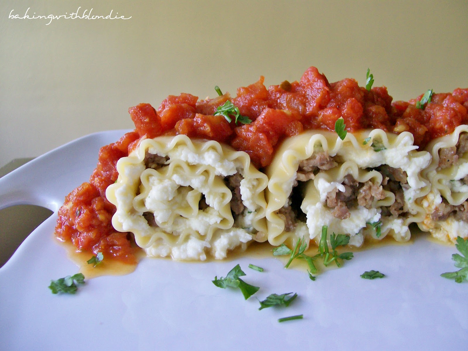 Italian Sausage Lasagna Roll Ups