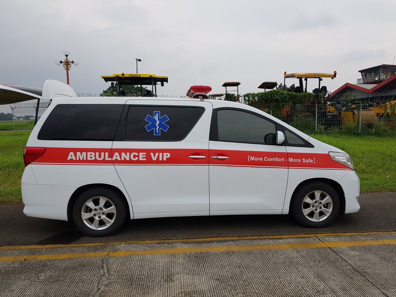 PUSAT AMBULANCE JAKARTA Jasa sewa mobil ambulance ke luar kota 24 jam