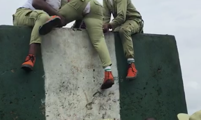 FEMALE COPPER'S PANT AND ASS EXPOSED AS TROUSER RIPS OPEN IN PUBLIC (See Video) 