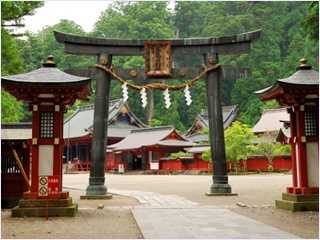 ศาลเจ้าฟูตาราซัน (Futarasan Shrine)