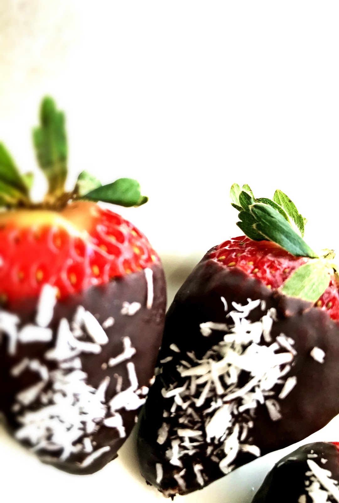 Passionately Raw! : Happy Valentine's Day! - Fresh Strawberries Dipped ...