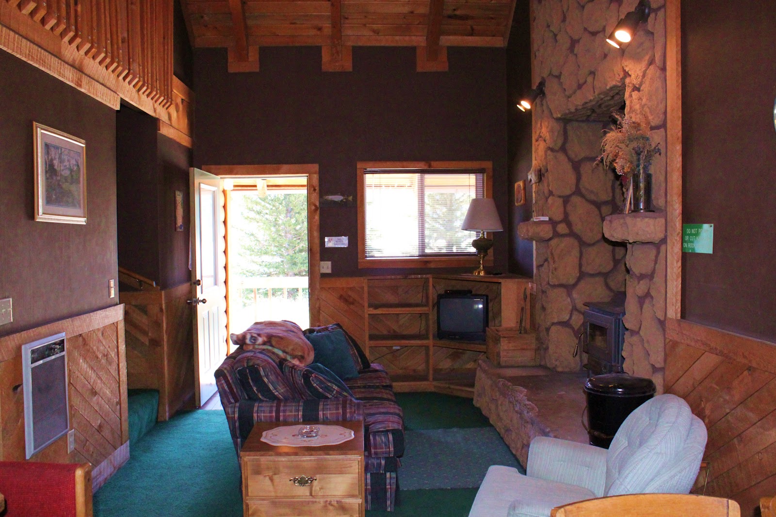 Rental Cabins at Fish Lake Utah Ponderosa 8 Person Deluxe Cabin at