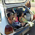 PRF flagra carro com três crianças no porta-malas e ciclista tracionado por corda no Paraná