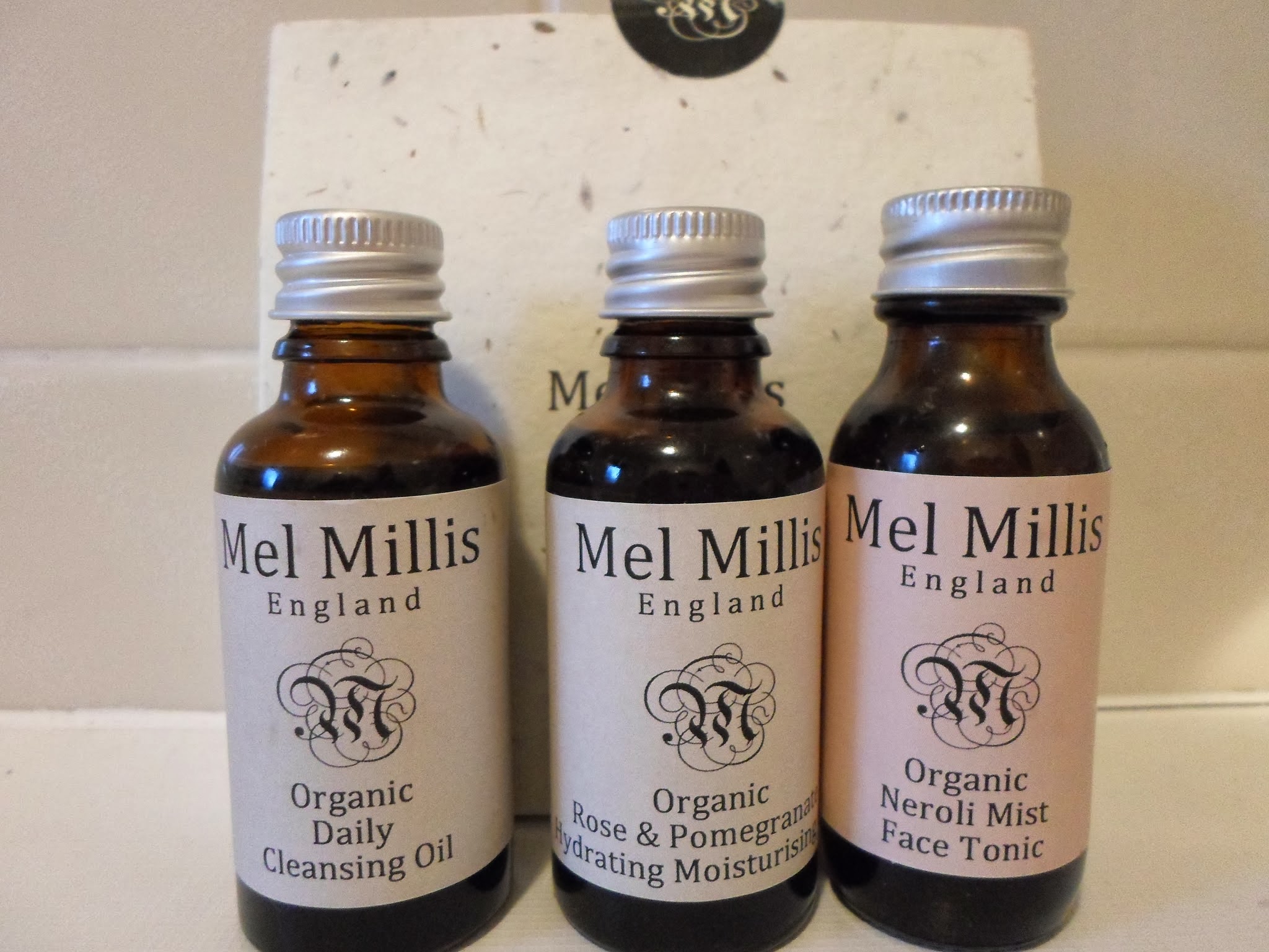 Review Mel Millis Organic Daily Travel Trio