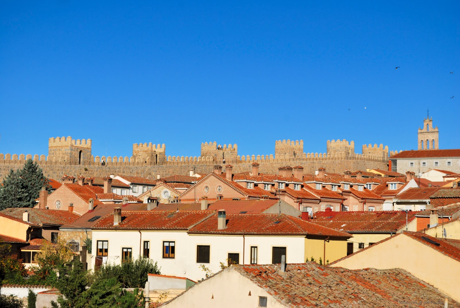 avila muralla city walls travel blogger