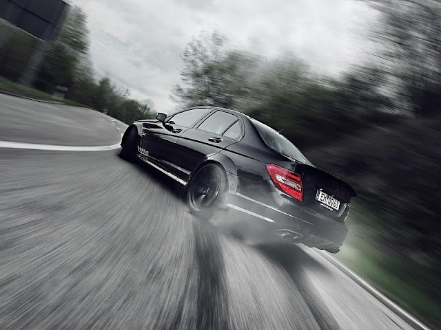Mercedes Benz C63 AMG Drift - Mercedes Benz Fans