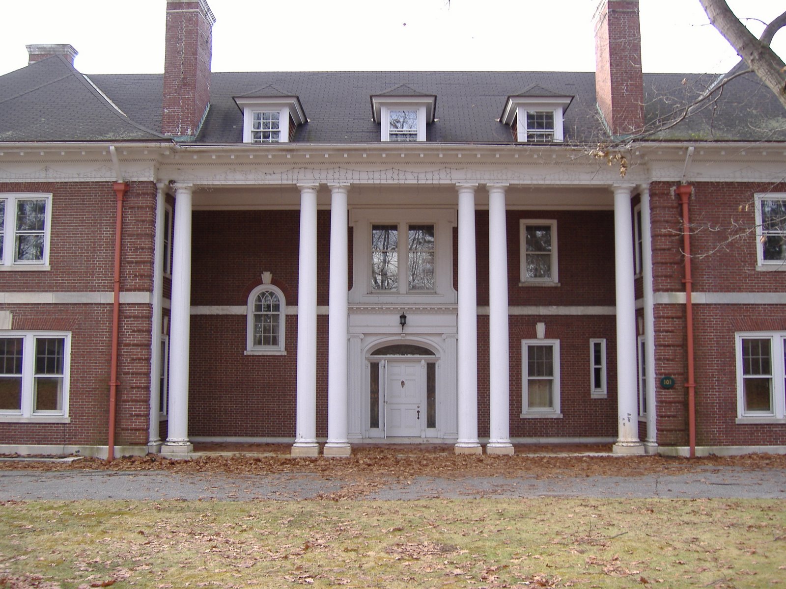 From City to Suburbia 101 Main St, Dalton, MA 01226