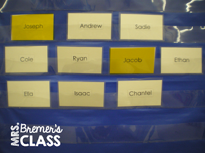 Classroom Hack for Teachers: Make DIY highlighting cards to use in your pocket chart!