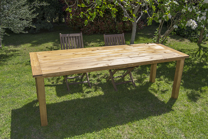 Oro y Menta: Como hacer una mesa de comedor de exterior DIY