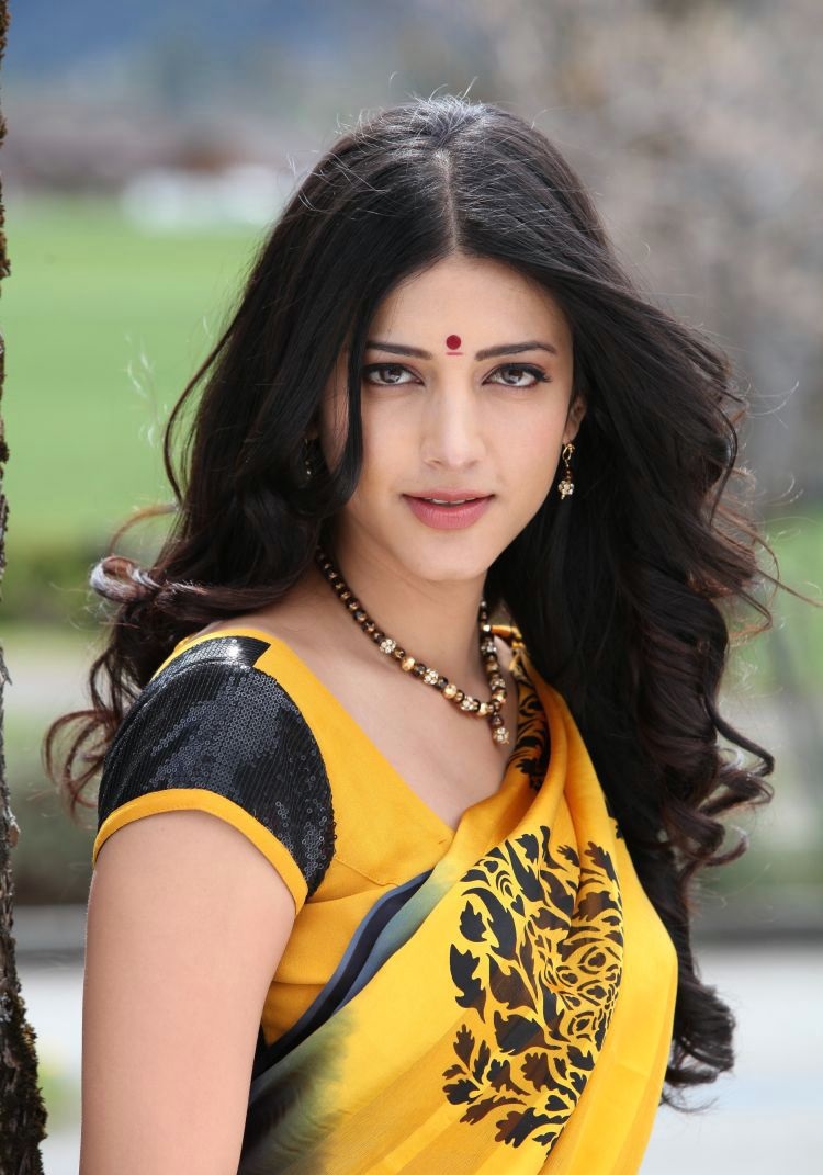 South Actress Shruti Haasan Latest Hot HD Wallpapers | Glamsham Photos