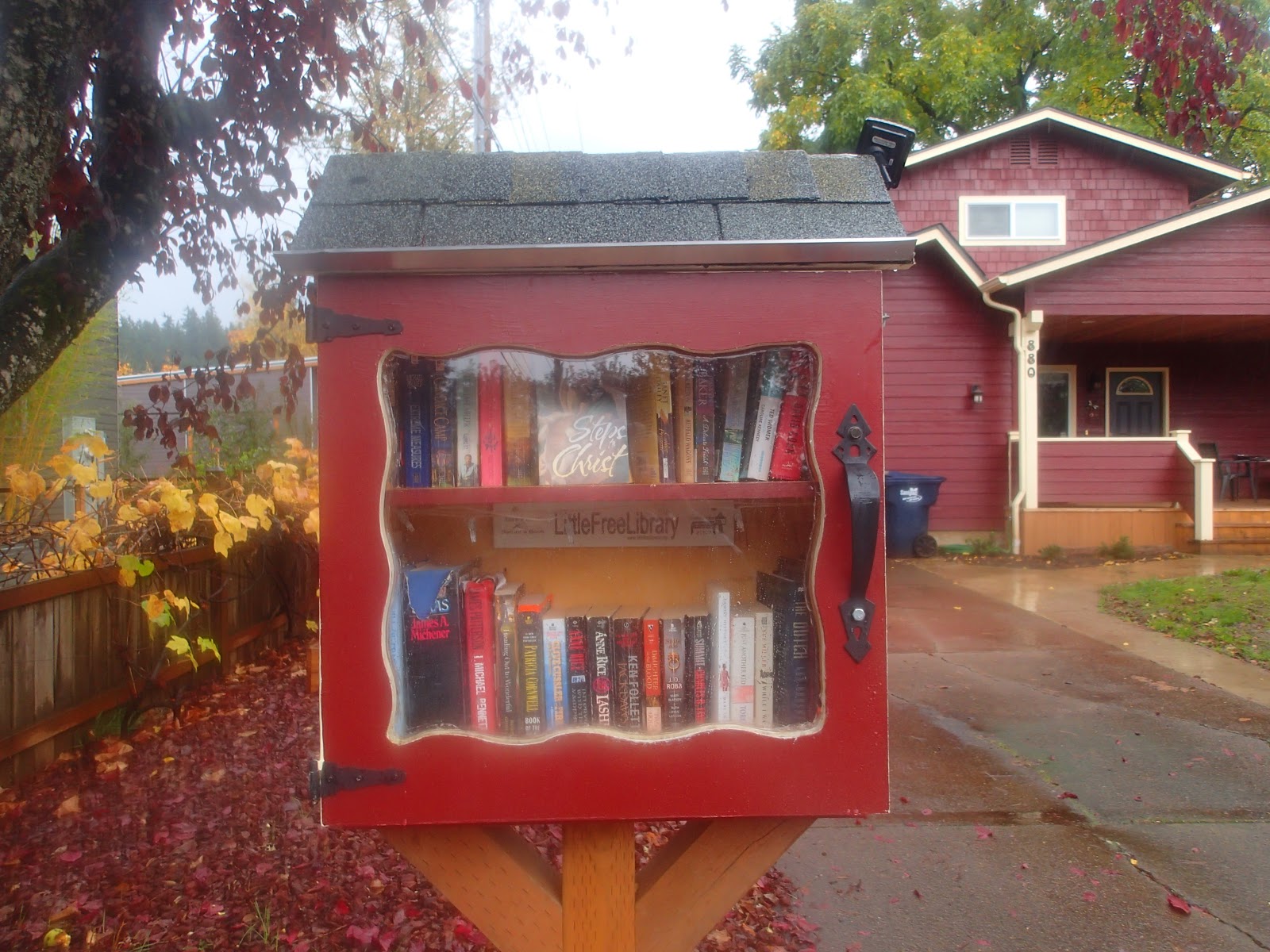 Kent's Bike Blog: A Little Tour of Little Free Libraries