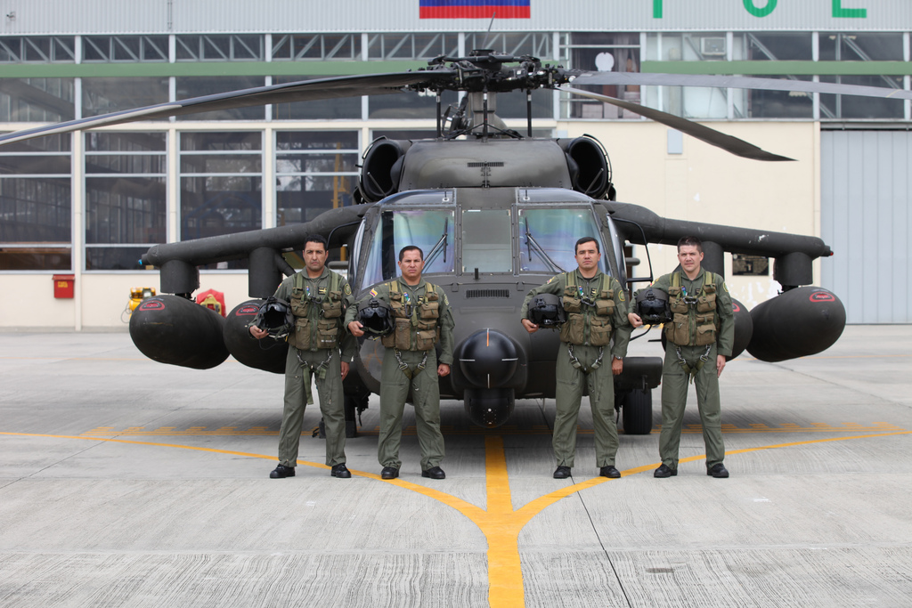 Fuerzas armadas de Colombia - Página 35 6069837304_f5051425d5_b