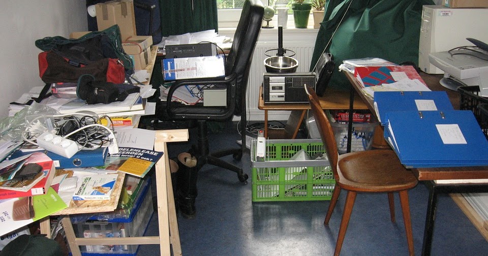 How to Clean a Cluttered House Fast?