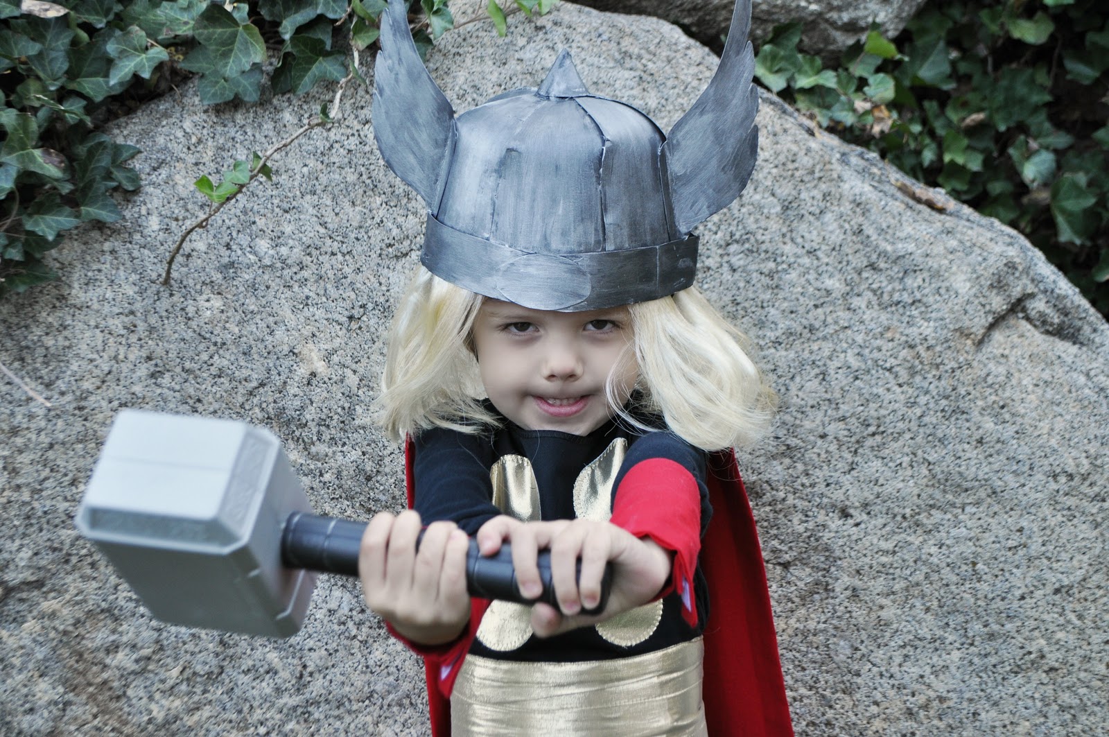 I Am Momma - Hear Me Roar: Thor Costume (for DailyBuzz Moms 9x9)
