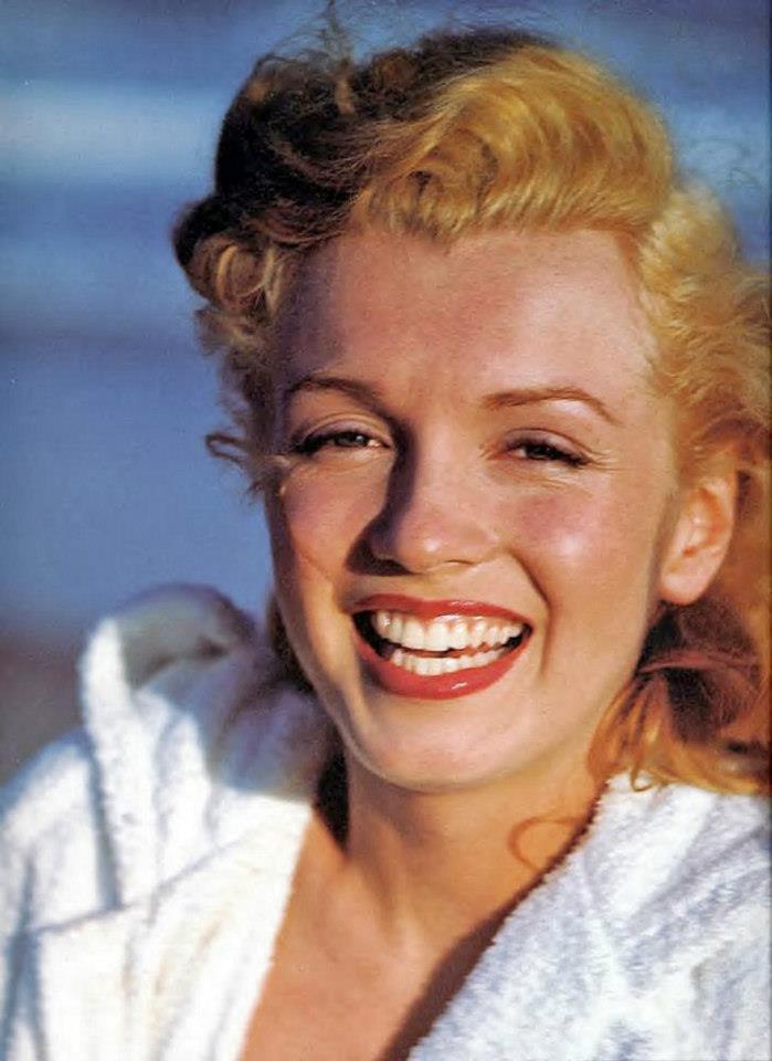 Beautiful Photographs of Marilyn Monroe Taken by Andre de