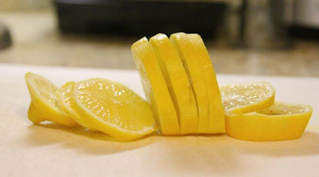 Hirisan lemon